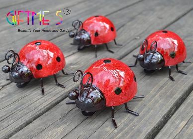 Metal Garden Yard Art Decorative 4 Pack Ladybugs Outside Garden Wall Sculptures(RED)